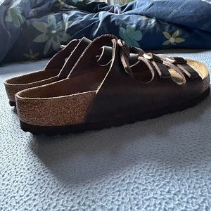 Barely worn Florida Style Birkenstocks in size 39- Brown leather upper